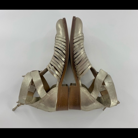 House Of Harlow 1960 Delaney Cutout Gold Bootie - Picture 3 of 10
